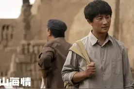 三年内失去三位至亲，借钱度日，被换角被删戏，成名前黄轩有多苦图片