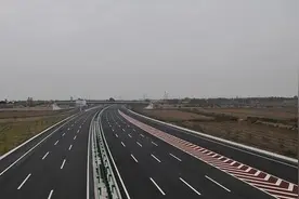 同样是沥青马路，为什么中国的要经常修补，日本的却平整如新图片