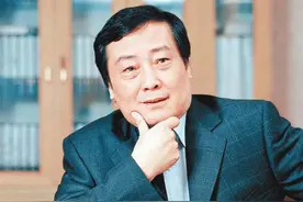 昔日中国首富，关闭美国工厂，取消美国绿卡，坚决不移民图片