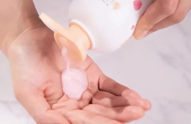 鏌撳彂鍚庡ご鍙戝眳鐒惰繕瓒婃潵瓒婇『婊戯紵澶氫簭杩欎釜鈥滃浐鑹插皬褰╃摱鈥? onerror=