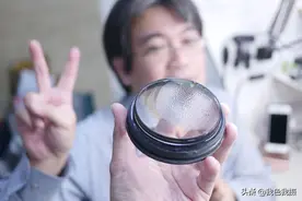 修复掉水里的尼康大炮尼克尔800mm f / 5.6E FL ED VR镜头图片