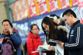 笔试、面试一路绿灯？江苏公务员考试公正性遭质疑，第一名被举报图片