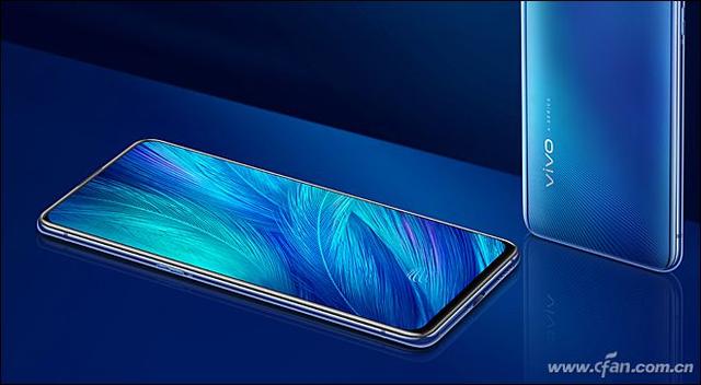 感受升降镜头和零界视野的冲击！vivo X27评测体验