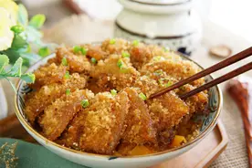 做粉蒸肉，老一辈传下来的3个窍门，五花肉酥烂不腻，米粉不夹生图片