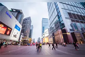 成都九龙商铺出售，难道中国西部服装第一城的传奇不复存在了？图片