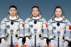 神舟13号飞天，等了23年的邓清明再次落选，至今仍是大校军衔图片