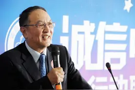 柳传志的父亲是谁？1945年参加地下党，是新中国第二号律师图片