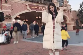 鞠婧祎的“甘蔗袜”！少女感满满，网友：又细又直！图片