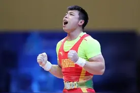 奇迹！谌利军完成几乎不可能的任务，挺举逆转对手拿下中国第六金图片