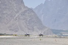 这很美国：巴空军F-16有美军24小时盯防，还得给他们开工资图片