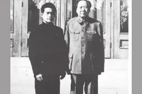 封耀松：毛泽东贴身警卫，主席亲自当“红娘”，他将主席视若如父图片