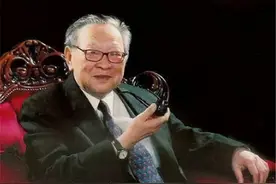 梁羽生与林萃如：初见略显失望，却相守一生，60岁为妻子封笔图片
