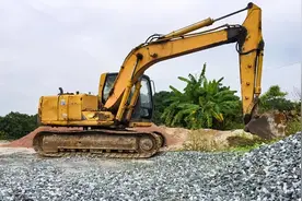柳工挖机耐久之星 | 10年老黄牛柳工915C使用报告图片