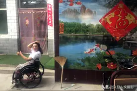 山西35岁残疾美女 只身从山里进城创业 学会一门手艺 励志的故事图片