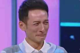 维嘉被骂，何炅翻车、汪涵爆雷：当潮水退去，才知道谁在“裸泳”图片