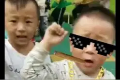 幼儿园“领队宝宝”喊口号火遍网络，网友：这架势没人能超越他了图片