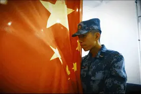 我站立的地方是中国，致敬退伍老兵！图片