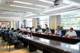 县领导走访慰问济宁军分区及嘉祥部分驻军图片
