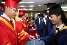 从大学到研究生7年需要多少钱？看到真实账单，发现费用很高图片