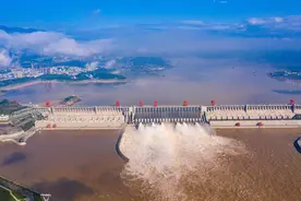 耗资2000多亿建成的水利奇迹三峡大坝，究竟能够撑多久？图片