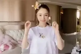 李小璐在家跳舞却被沙发上的男人抢镜，网友：真和贾乃亮复合了图片