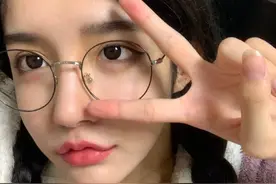 小说：你过来坐床上吧图片