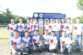 牛！一个班17人被录取为空军飞行学员图片