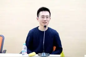 天才少年曹原：美国绿卡算啥？我是中国人，我的科研成果只归中国图片