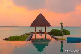 西安终于有全透明无边际泳池了！悬在百米高空欣赏高新夜景图片