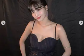 与金希澈分手后，MOMO平井桃首晒私照，大秀丰满身材图片