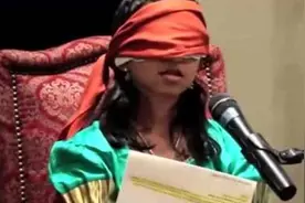 此印度小女孩不一般，有着“三只眼睛”，专家：解释不了图片