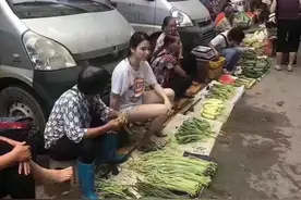 过年回家相亲的第一个对象，大家看看怎么样，但是要30万彩礼给吗图片