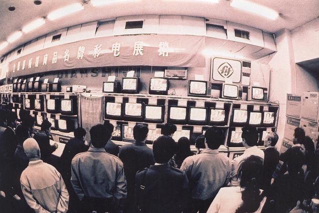 ��ʧ�ĳ��磺���ղʵ��������񳹵׵��ӣ���˭����������