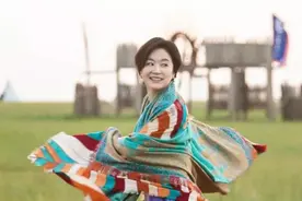 没嫁秦汉，和富商老公又屡传婚变，林青霞寂寞？阔太的幸福你不懂图片
