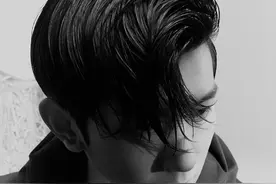 王源酷飒大片 凌厉眼神尽显利落型格图片