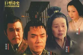 身为女性导演，她却尤爱拍宏大题材的男人戏，《雍正王朝》《汉武大帝》《乔家大院》无一不是经典图片