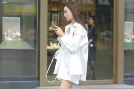 Oversized 男友白衬衫 女生这样穿 真的是太吸睛啦图片