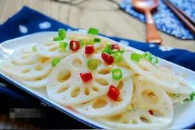8岁男孩肚子里长满虫子，究竟因为什么呢？图片