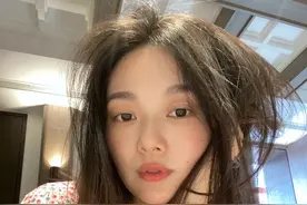 女人不论多大年龄，这6件事要少做，不仅影响颜值皮肤还容易下垂图片