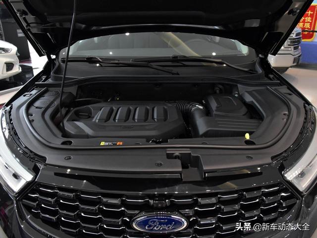 超低价高配置合资SUV，空间大全景影像性价比领先，实拍福特领界