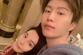 范冰冰凌晨为弟弟庆生，晒多张帅照太养眼，被传将资源分给后者图片