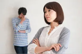 一副眼镜引发的母子矛盾，单亲妈妈的心酸，莫过于孩子的不理解图片