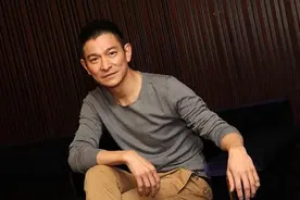 为什么很多港星老了之后一点油腻感没有？身材和颜值都保持得好好图片