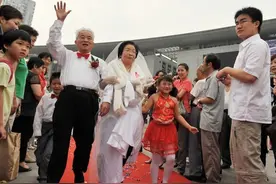 二婚老公叫我滚，我滚出来三天了，他没有找我，我该怎么办？图片