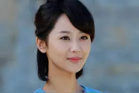 原来明星追星？王俊凯追星周杰伦，她生生把自己追成一线大咖图片
