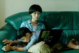 被《我的姐姐》虐哭：“长姐如母”，是二胎家庭最毒的鸡汤图片