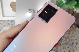 同是主打轻薄的拍照旗舰，OPPo Reno 6和vivo S10哪个更胜一筹？图片
