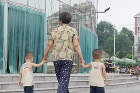 和丈母娘同住，是什么样的感觉？3个女婿说了心里话图片