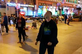 实拍：被误认为是俄罗斯族的俄罗斯人，他们已经融入了东北边城！视频封面