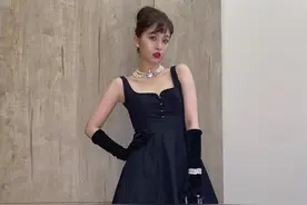 背22万小香包，古着珠宝混着搭，虞书欣妥妥的白富美图片